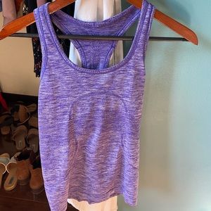 Lululemon workout tank